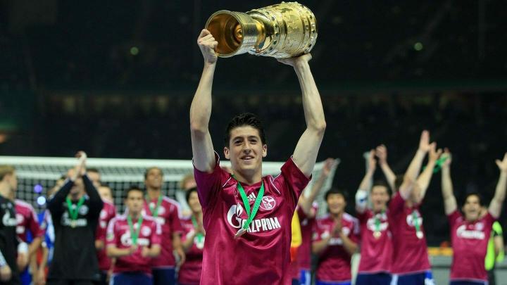 赛前塞维利亚调整名单以备德国杯；回应争议环节打磨；目标明确；细节决定成败的简单介绍